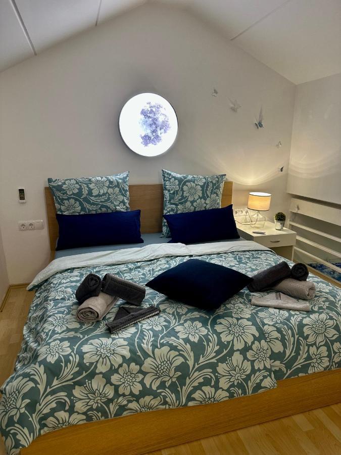 Tanis Ocean Loft Apartment Martinscica  Exterior photo